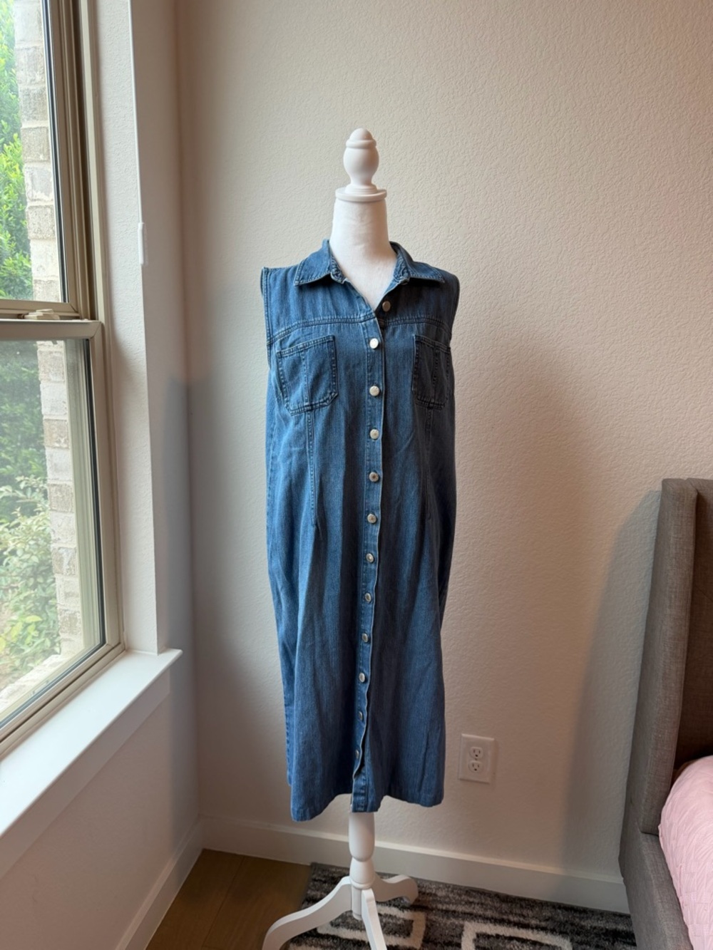 Vintage Sleeveless Denim Button-Front Dress 90s